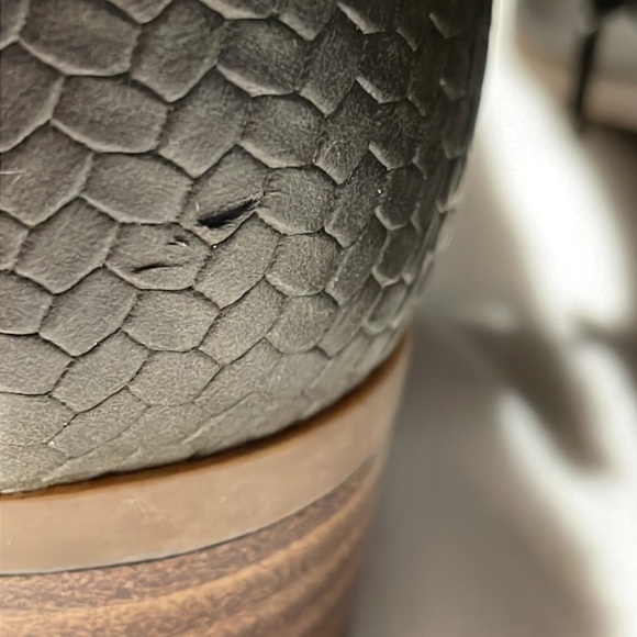 Vegan green leather ankle boots by Call It Spring - Picture 6 of 10